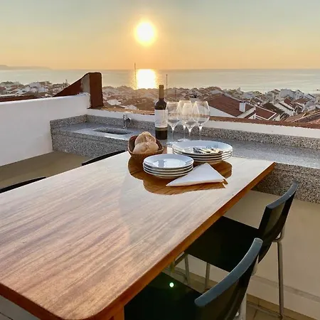 Sea Breeze Ii - Private Sea View Terrace And Office Apartamento Nazaré