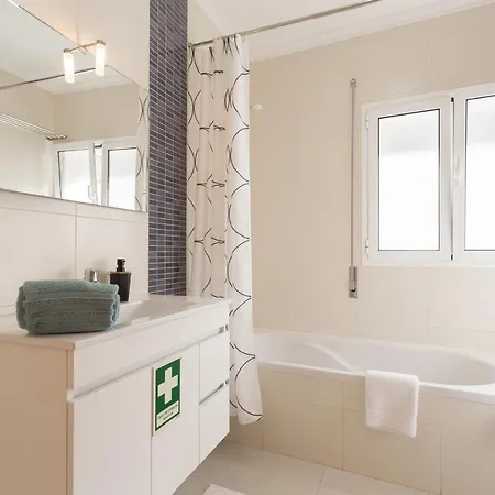 Sea Breeze Ii - Private Sea View Terrace And Office Nazaré